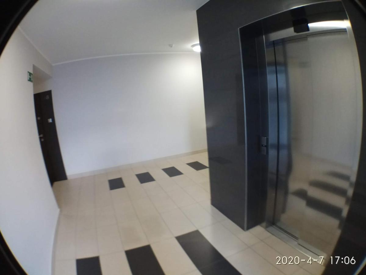 1090 Smialego 38 - Tanie W Apartamencie - Samodzielne Zameldowanie - Self Check In Poznan