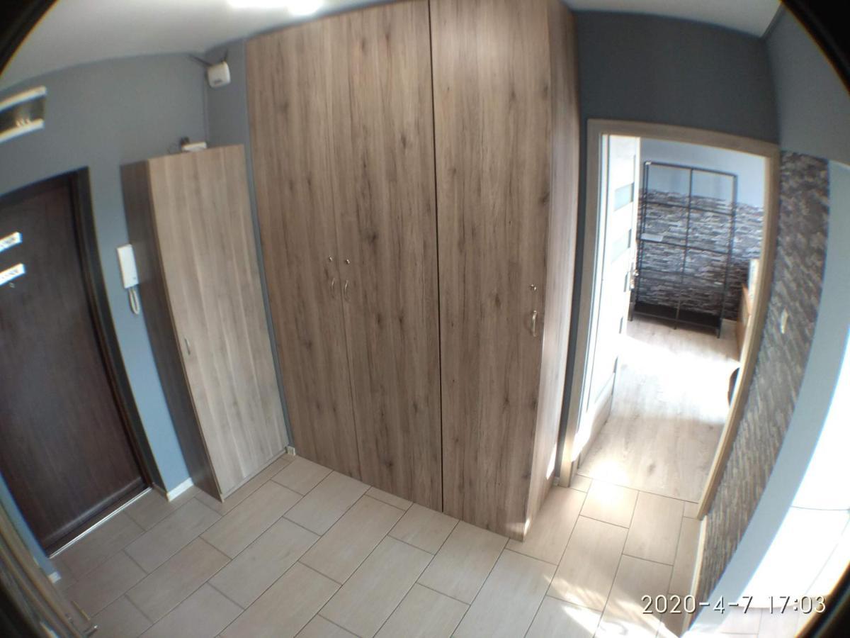 1090 Smialego 38 - Tanie W Apartamencie - Samodzielne Zameldowanie - Self Check In