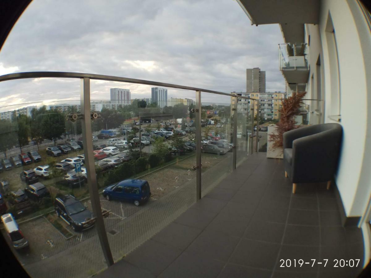 1090 Smialego 38 - Tanie W Apartamencie - Samodzielne Zameldowanie - Self Check In Apartment *