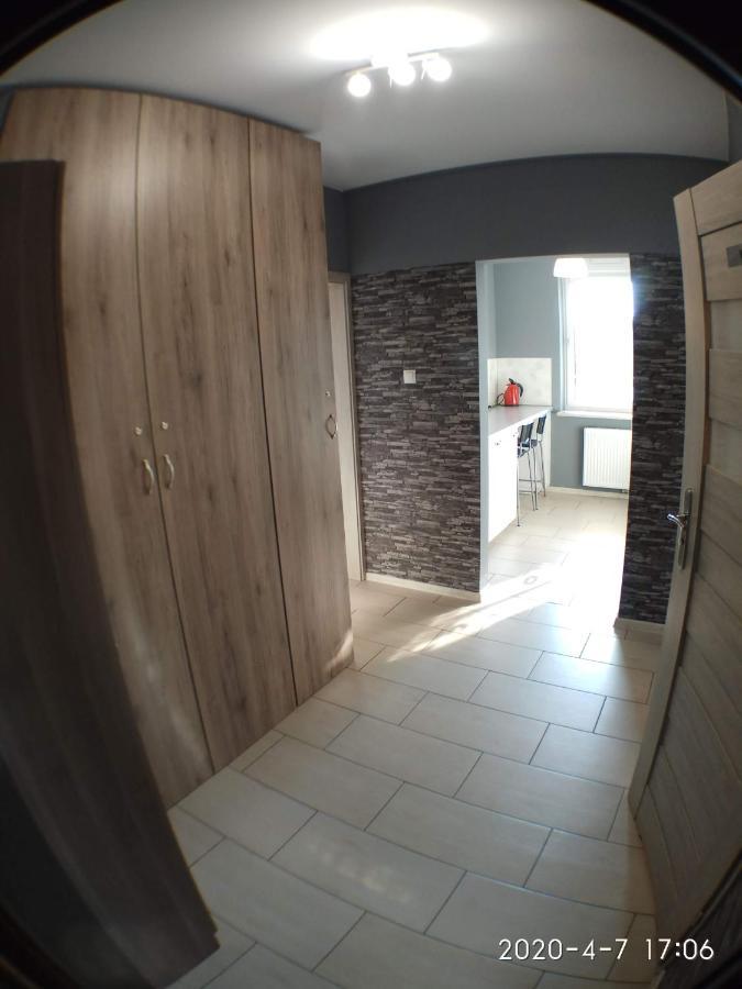 1090 Smialego 38 - Tanie W Apartamencie - Samodzielne Zameldowanie - Self Check In