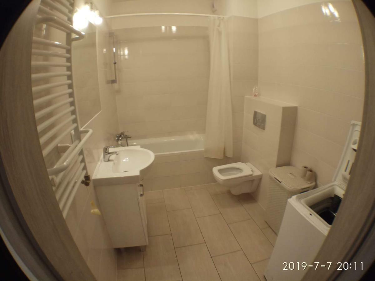 1090 Smialego 38 - Tanie W Apartamencie - Samodzielne Zameldowanie - Self Check In *